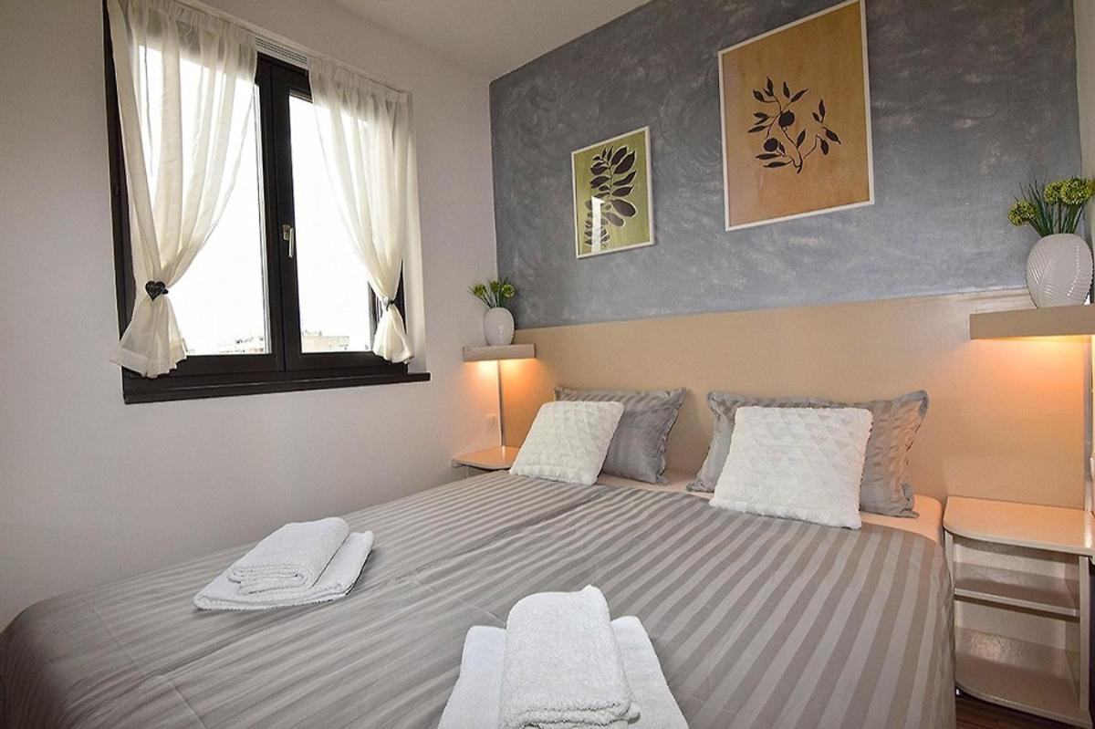 Sole Pula Apartman-Near Beach Kültér fotó